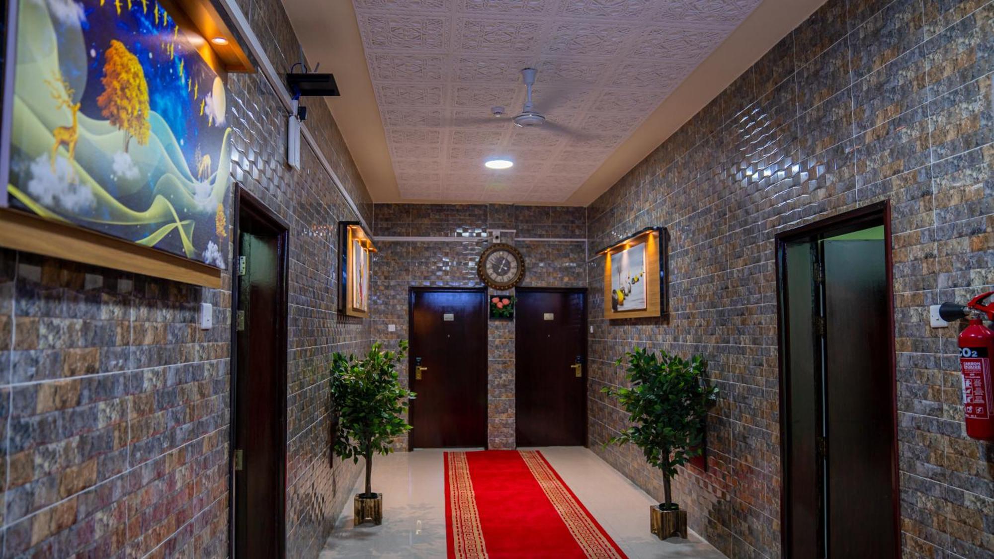 Arkan Al Barzah Hotel Apartment เซอ ภายนอก รูปภาพ
